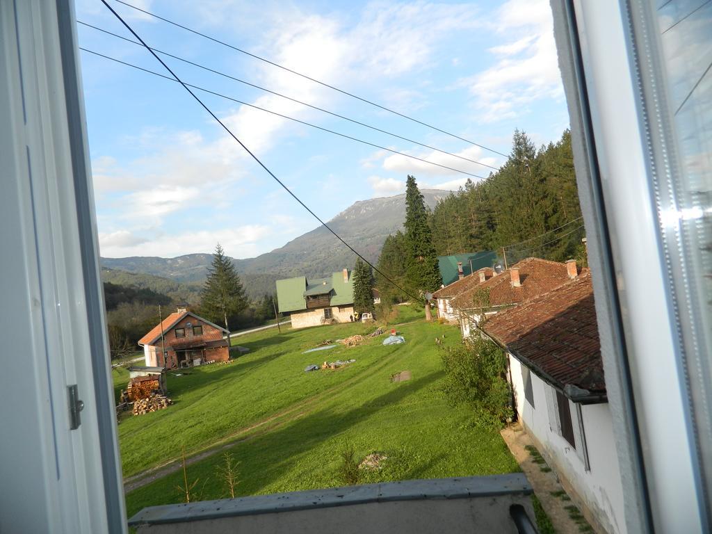 Apartman Sutjeska Tjentiste Esterno foto