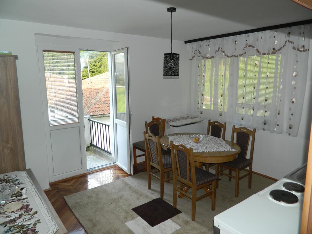 Apartman Sutjeska Tjentiste Esterno foto